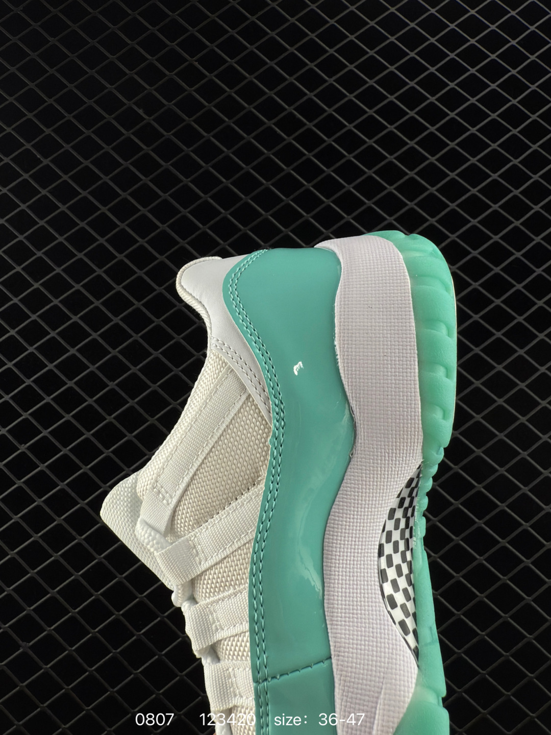 Nike Air Jordan 11 Retro Low